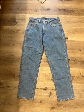 32x32 Athletic Loose Jeans